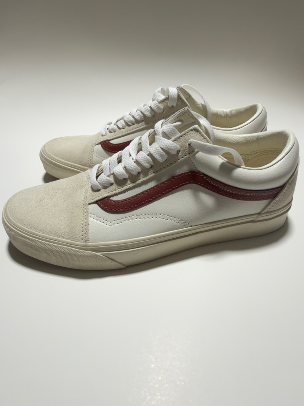 VANS Old Skool Vintage Pop Suede Leather Sneakers Cream/Red .MEN 7.5 WOMEN 9